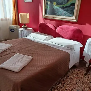 Princess Canal View Appartement Venetië